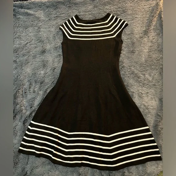 Eliza J Fit & flare knit dress black and white stripe.